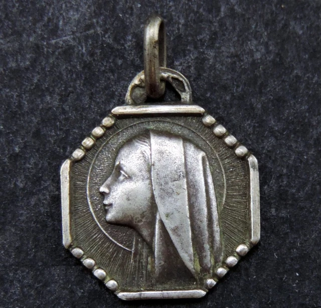 Pendentif Ancien En Argent Massif Traditionnel - Bijou Vintage Argenté, Parfait Pour Les Amateurs D'antiquités
