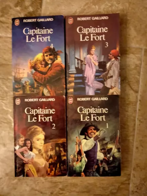 lot de 4 livres de  poche de Robert GAILLARD en     bon état