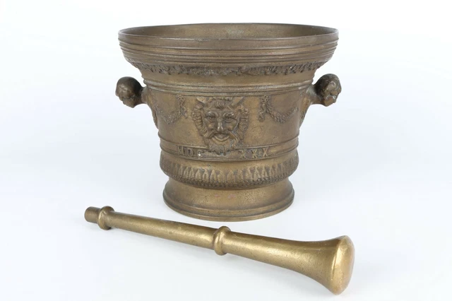 Antiker Bronze Mörser mit Pistill , Höhe 20cm , Durchm.25cm , 9 Kilo /=92