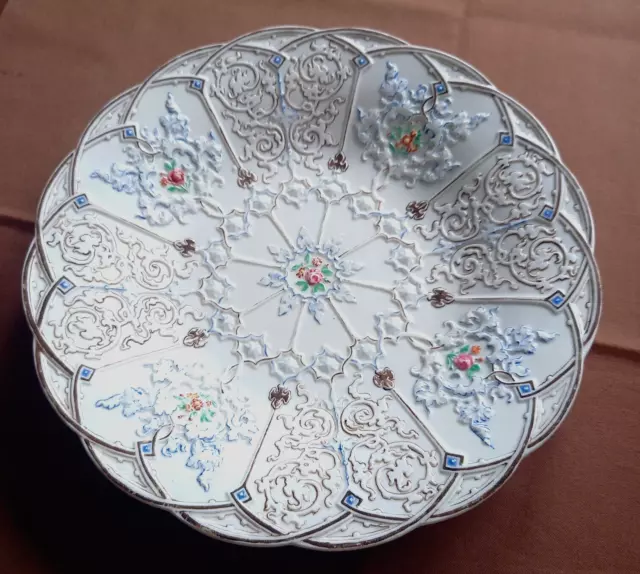 Meissen Reliefteller Schale Knaufschwerter 1860 Wandteller Rankenornamenten 26cm