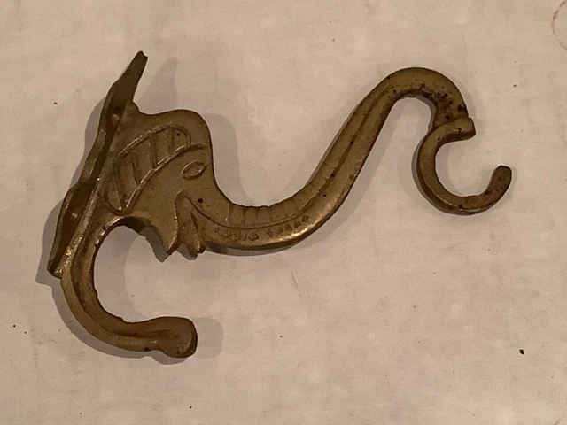 Vintage 3.5”  Coat, Hat, Closet Cast Bronze Elephant Hook