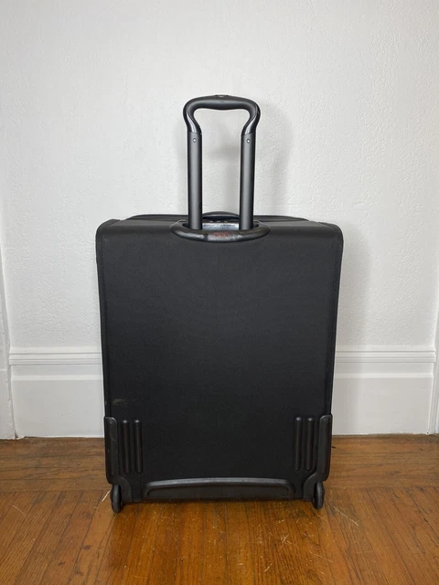 TUMI Alpha 2 Black International Expandable 2 Wheel Carry On Luggage 22026DH 2