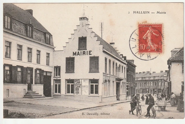 Ancienne Carte Postale CPA Douai (59) - Rue De La Mairie - Noir Et Blanc - Années 1900