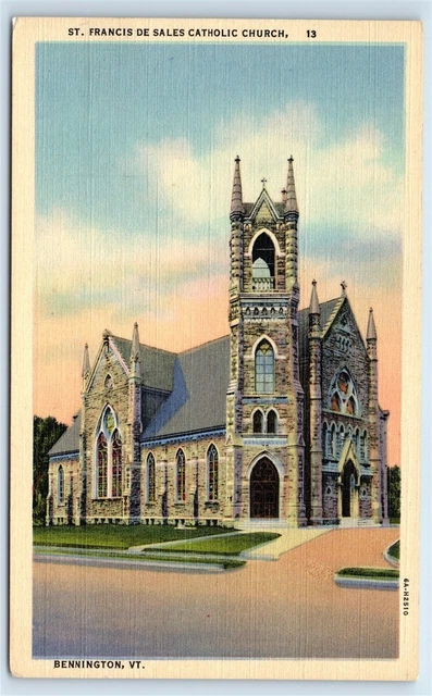 Postcard St Francis de Sales Catholic Church, Bennington VT linen 1950 G150