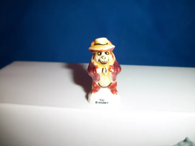 CHIP in BOMBER JACKET RESCUE RANGERS Mini Figurine FRENCH Porcelain FEVES & DALE