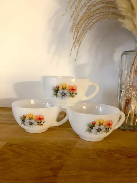 Lot de 3 tasses Arcopal Anémones vintage