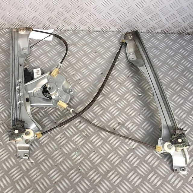 Fixations Clip Écrou Restagraf Pour Feu Avant Renault Clio III/Laguna III - Lot De 6