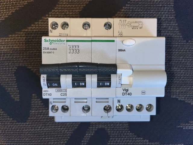 Disjoncteur Différentiel 25A Type A 4P 300mA - 230/400V, Pour Tableau électrique, Neuf Intratec