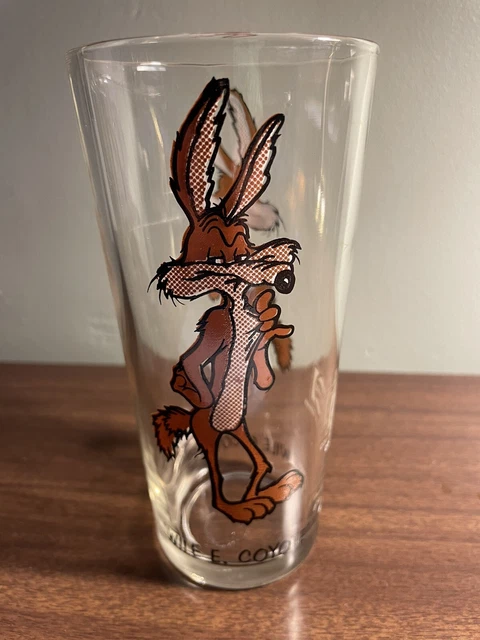 Wile E. Coyote 1973 Warner Brothers Pepsi Collector Series 16oz Glass