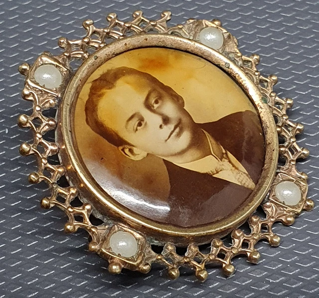 Trés Belle Ancienne Broche Religieuse Art Déco Pour Femme Métal Argenté