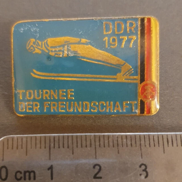 Produktbild von SNS Components Metall Anstecknadel Mit Dänischer Flagge, Rot, Klassisch