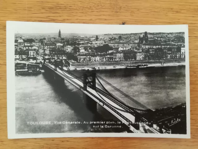 CPA Ancienne - Toulouse - Vue générale - Pont suspendu sur la garonne