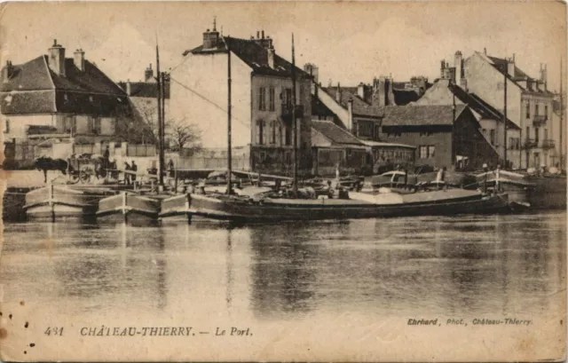 CPA AK Chateau-Thierry Le Port SHIPS (783343)