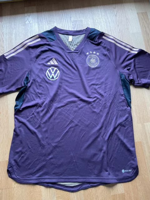 Adidas Trainingsshirt kurzarm Gr. XL mit DFB und VW Logo,  Originalstück!-