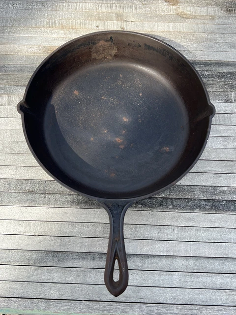 Antique Large #9 Cast Iron Skillet Heat Ring Fancy Handle Gate Mark Heat Ring