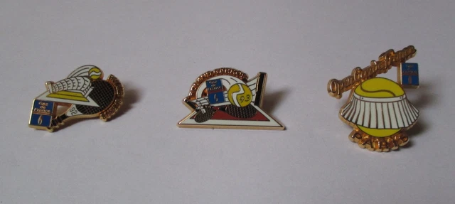 Pin's Tennis GDF - Gaz De France - Zamac Doré Signé Korus - Vintage Années 80