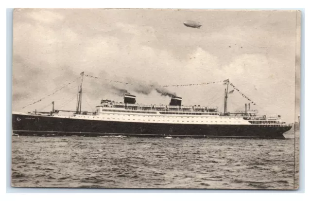 Postcard SS Manhattan, United States Lines & Blimp overhead T27