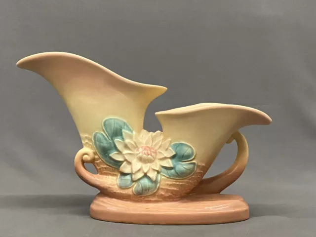 VINTAGE HULL ART Pottery WATER LILY Double Cornucopia Vase L-27 12 $74. ...