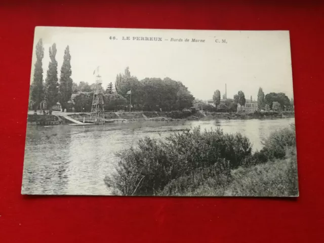 CPA 94 LE PERREUX - Bords de Marne