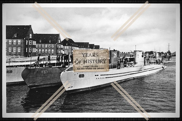 FOTO UNTERSEEBOOT UBOOT U 28 + U 29 + U 30 Flottille an der Pier EUR 5