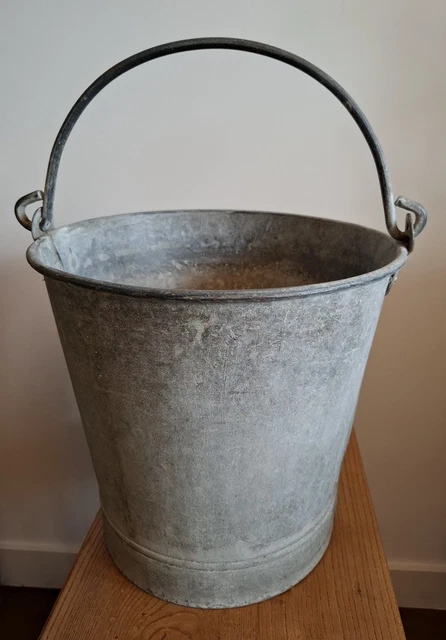 COLLECTION PÊCHE, JOLIE Goujonnière Ou Vivier, Vif En Zinc EUR 28,00