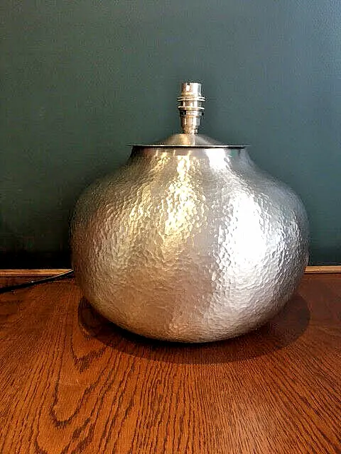 Vintage Ethic Style Hammered Effect Metal Table Lamp in a Sliver / Pewter Finish