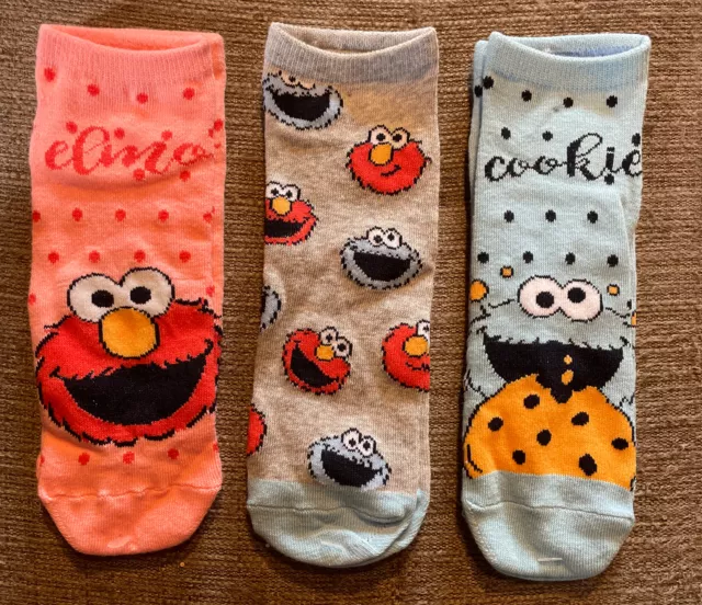 3 zuckersüße verschiedene Paare Sneaker Socken  - Sesamstraße - Gr. 39 - 42 -