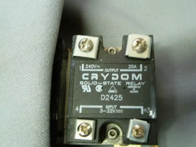 Relais À Semi-Conducteurs Crydom D2425 25A
