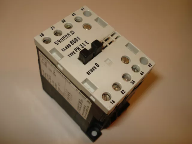 Square D PH31E 20A Class 8501 SER:B 110V Contactor