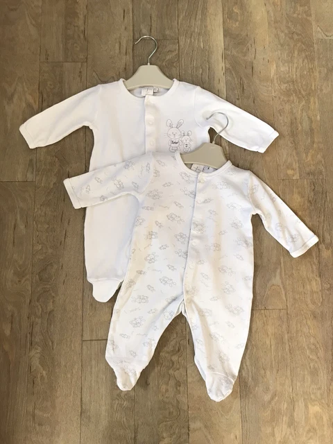 0-3 Month Gender Neutral / Unisex / Boy / Girl Clothes Bundle Great Condition. 6