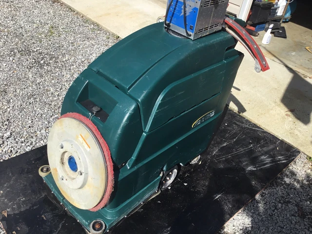 Nobles 2001 SpeedScrub 20” Automatic Floor Scrubber complete