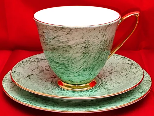 1960er ROYAL ALBERT BONE CHINA GOSSAMER PASTELL JADE GRÜNTEE TRIO HERVORRAGEND!