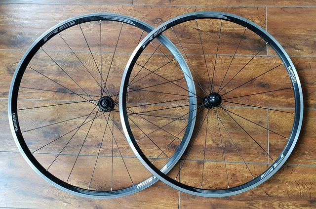 SHIMANO RS-WH010 WHEELS 700c RS-10 RS10 Road Bike Racing Pair