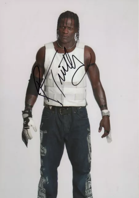 R-Truth "Wrestling" Autogramm signed 20x30 cm Bild