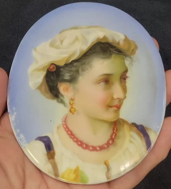 Late 19th Century German Oval Porcelain Plaque Lovely Girl 1800s Quality of KPM