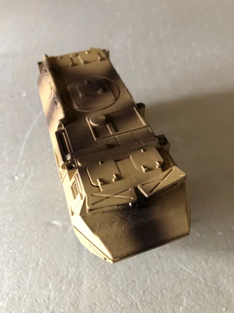 SOLIDO : BLINDÉ VAB Hot, 6x6, désert. Militaire, guerre, armée EUR 18
