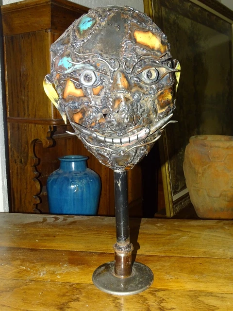 TETE EN METAL sculpture design, travail d'artiste inconnu, recyclage ...