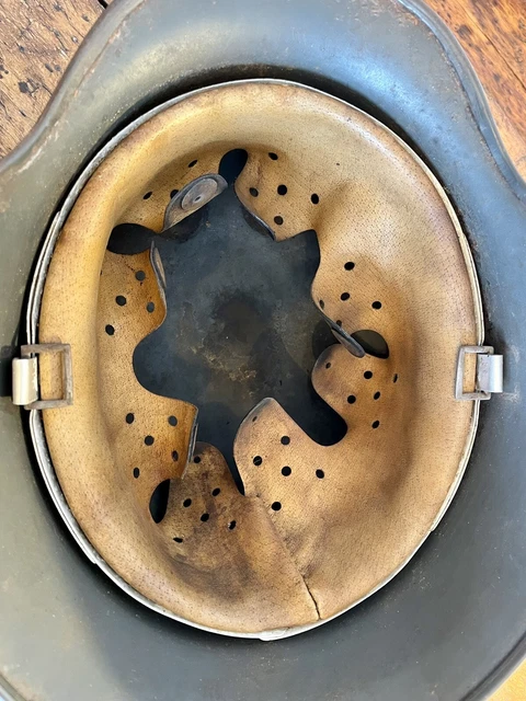 Stahlhelm Kriegsmarine mit 2 Emblemen 10