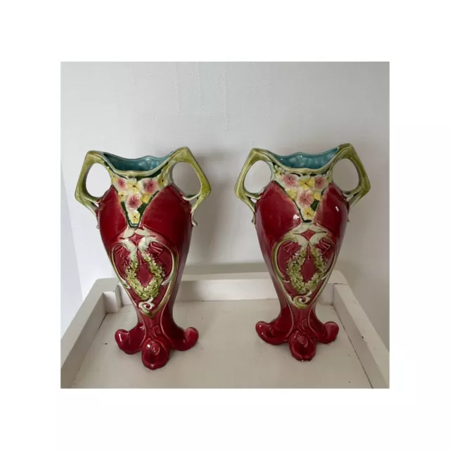 paire de vases art nouveau Barbotine