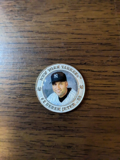 New York Yankee 2004 Medallion Collection - Derek Jeter - NY Post Next Century New York Yankee 2004 Medallion Collection - Derek Jeter - NY Post Next Century