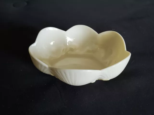 Belleek Ireland  5” x 4” Bowl Scallop Shell Coral Pattern 7th Mark 3