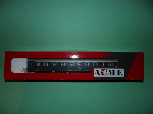 ACME COFFRET 4 voitures voyageurs type 46 castano/isabella 50259 NEUF et RARE EUR 295,00 - FR