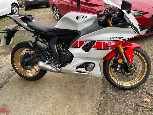 Yamaha R7 Anniversary edition