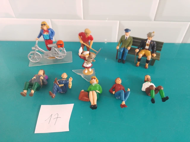 Lot de 50 personnages miniatures pour décoration réseau de train électrique - Modélisme