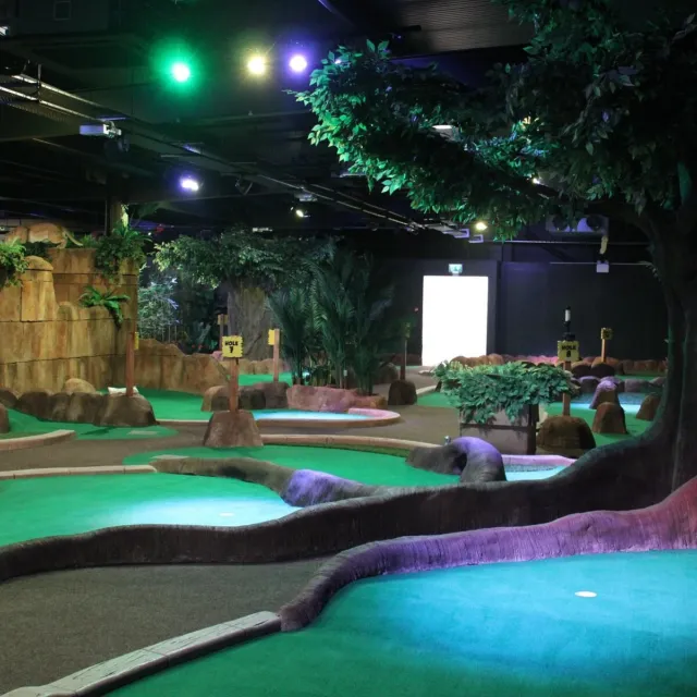 Voucher worth £46  - Mini Golf for four people - 18 Holes - Stoke on Trent