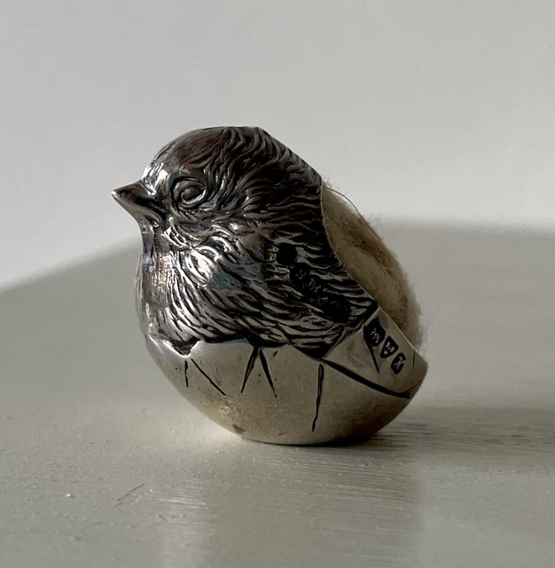 ANTIQUE SAMPSON MORDAN chick In Shell Hallmarked Silver Pincushion