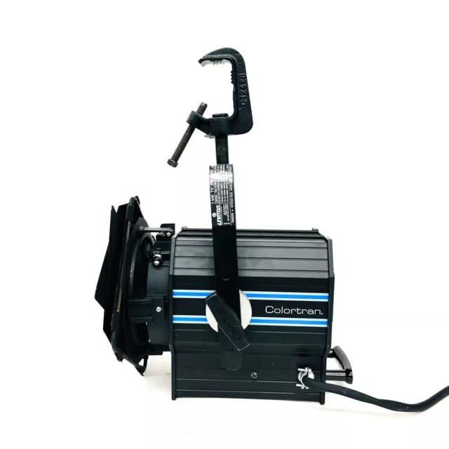 Luz de estudio puntual Leviton Colortran 1 kW TV Fresnel 100-515 1000W sin bombilla