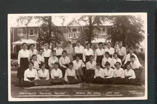 Rp Portsmouth Training College Students By Owers Southsea Hampshire 1920  #1094