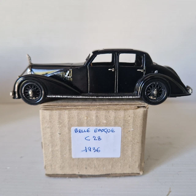 Epokit Belle Epoque Kit monté 1/43 - Berliet Dauphine 1939 Blanche