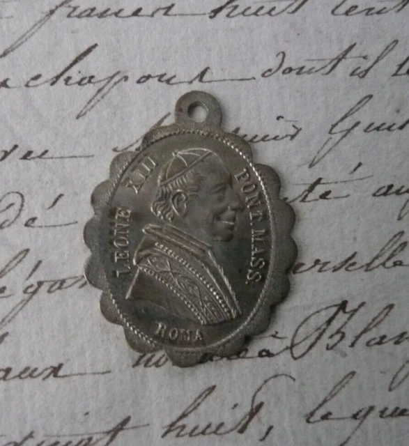 Médaille Religieuse Ancienne XIXe – Pape Léon XIII – Objet De Collection